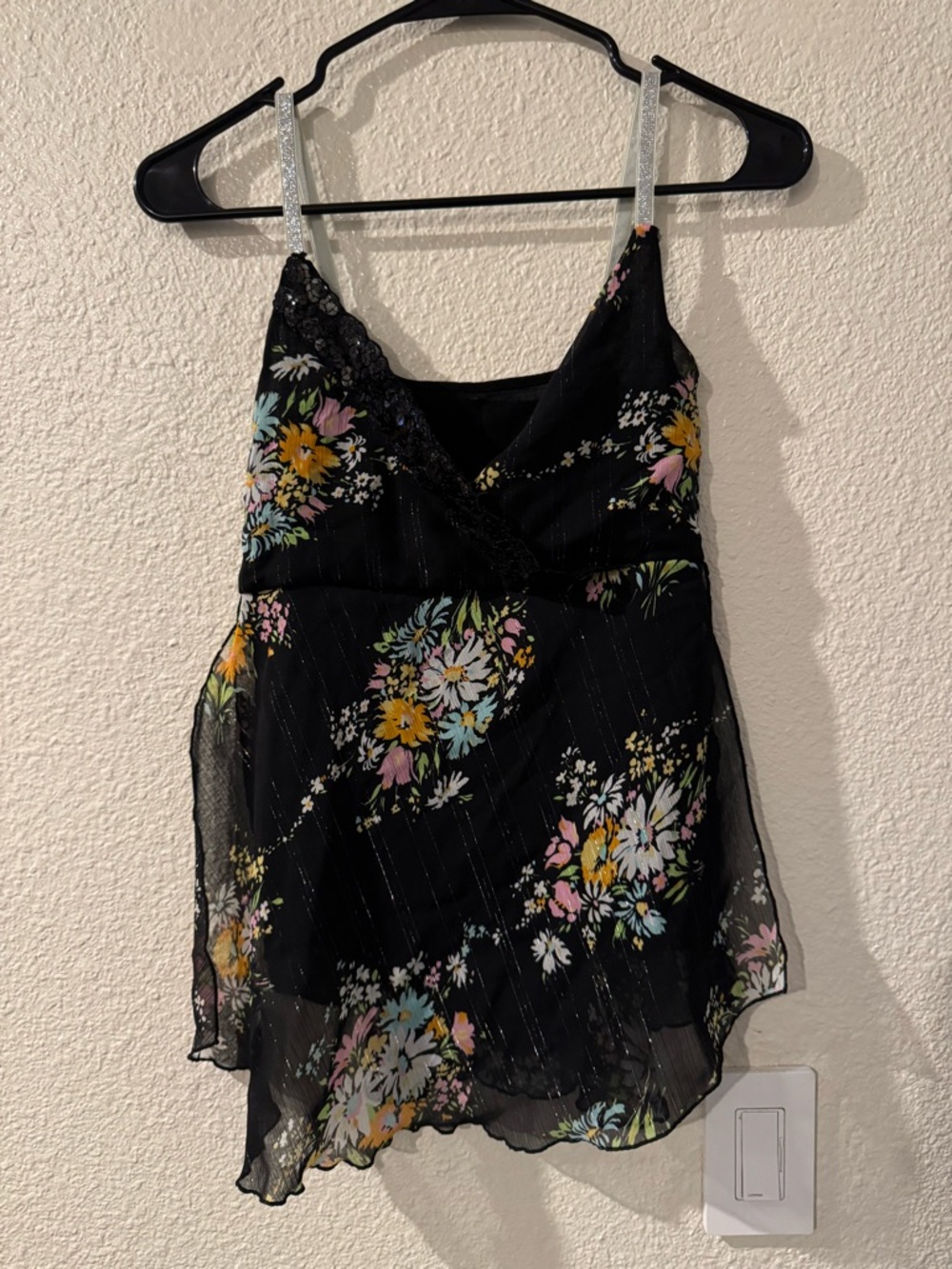 Black Floral Lace-Trim V-Neck Camisole